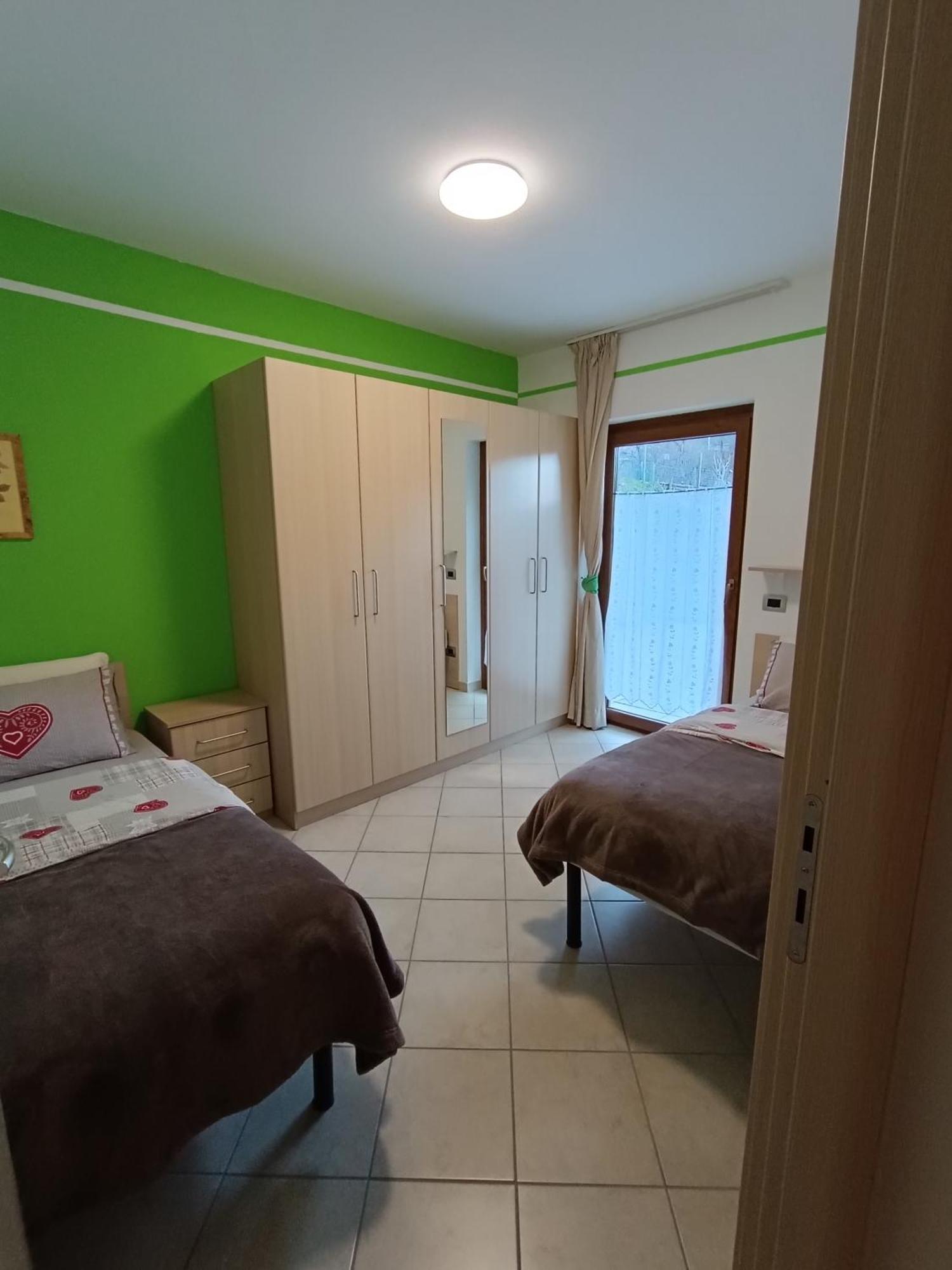 Pisolo Selvaggio Daire Tirano Oda fotoğraf