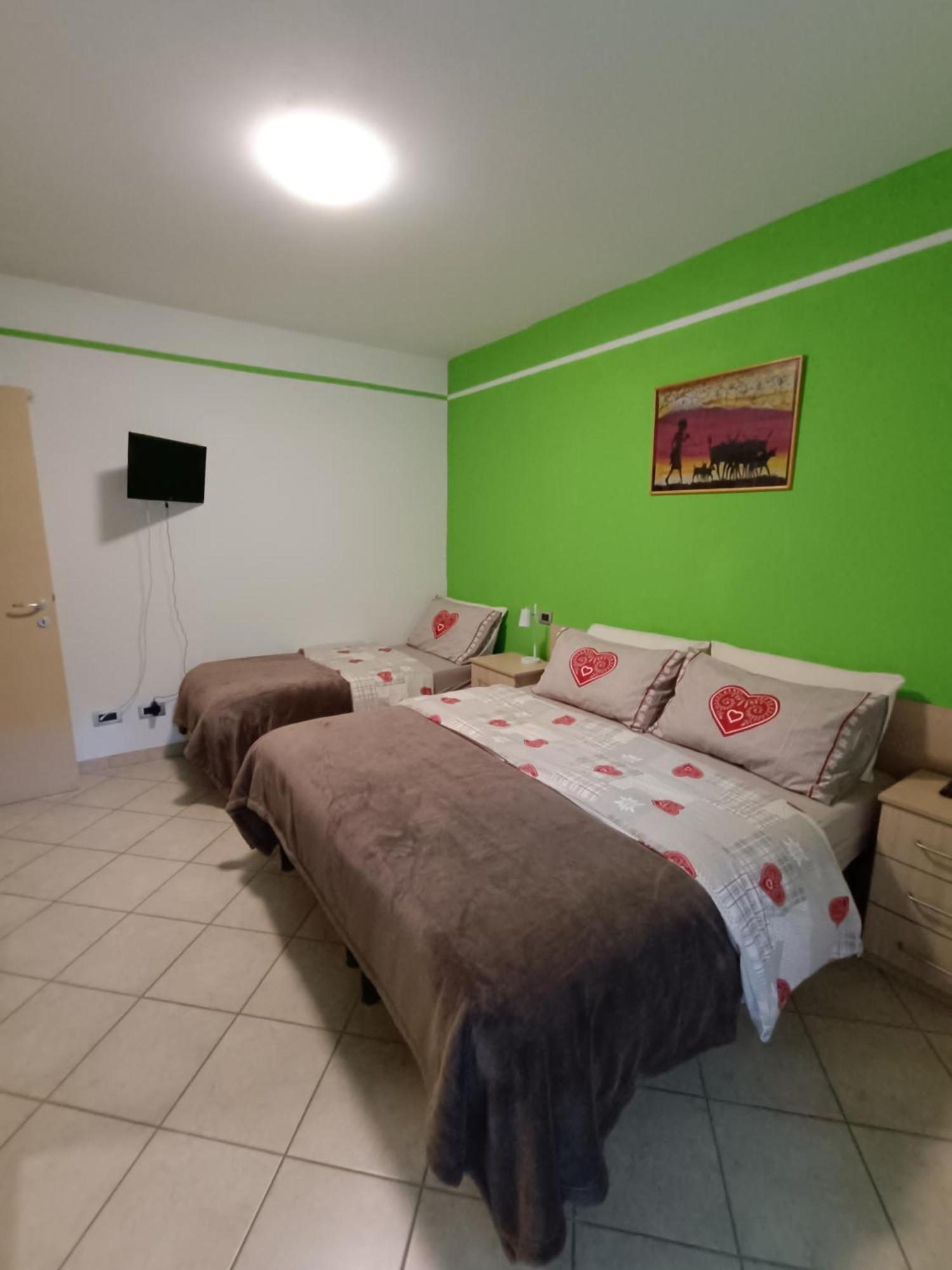 Pisolo Selvaggio Daire Tirano Oda fotoğraf